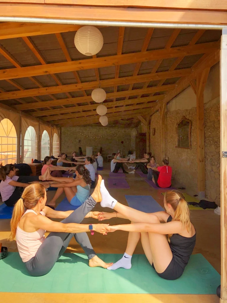 retirs, yoga i formació pensonal.